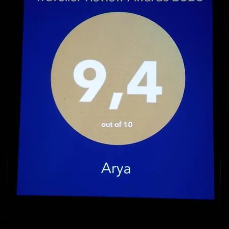 Arya *