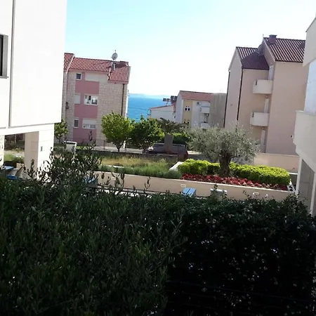 Arya Apartman Podstrana
